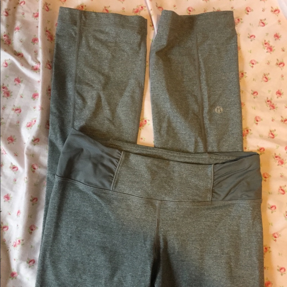 Lululemon gray grey pants capris leggings size 6